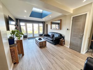 Lounge- click for photo gallery